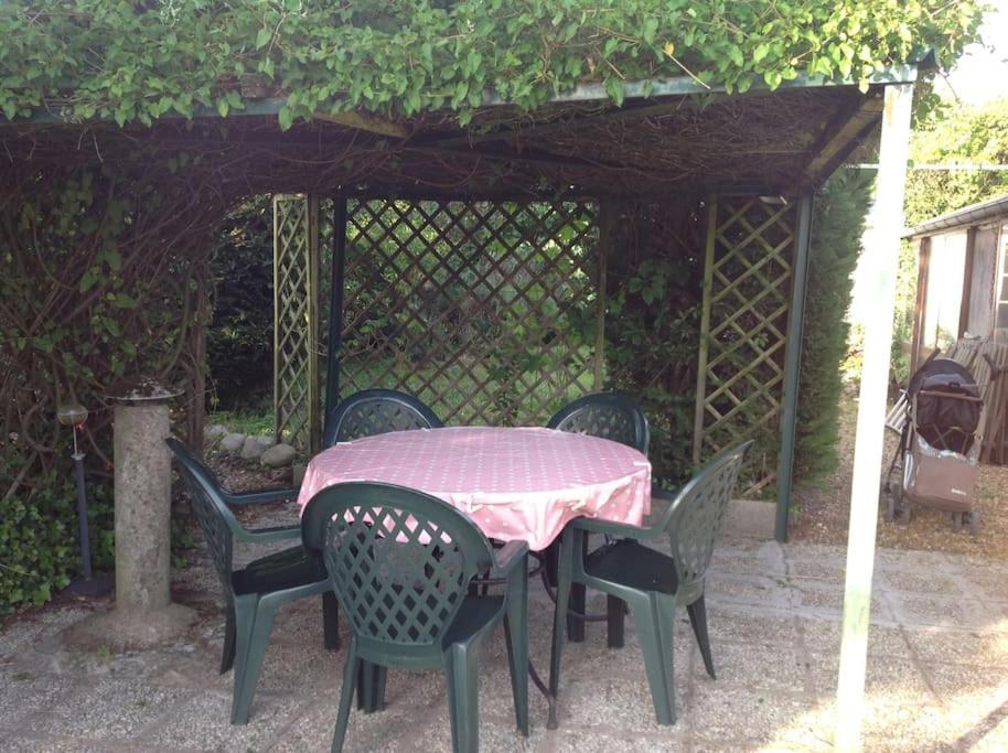 Charmante Maison Jardin A 100 Metres Du Clos Luce 엉부와스 외부 사진