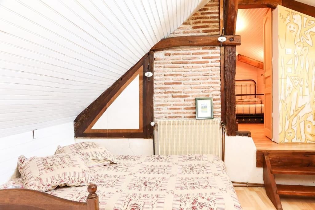 Charmante Maison Jardin A 100 Metres Du Clos Luce 엉부와스 외부 사진